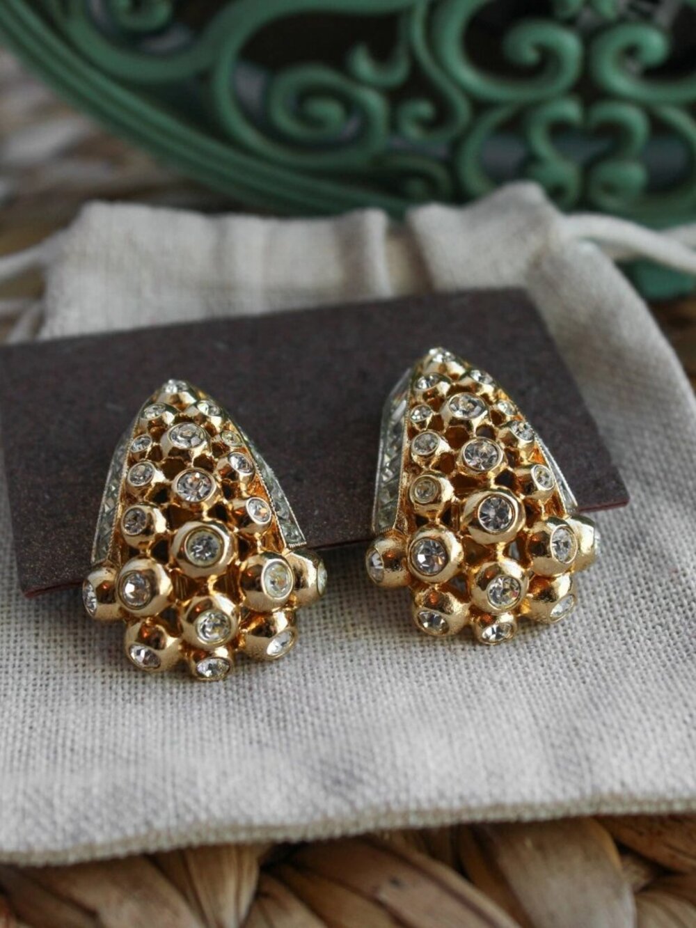 Vintage Elizabeth Taylor for Avon Clip-on Earrings 'Evening Star Gold'